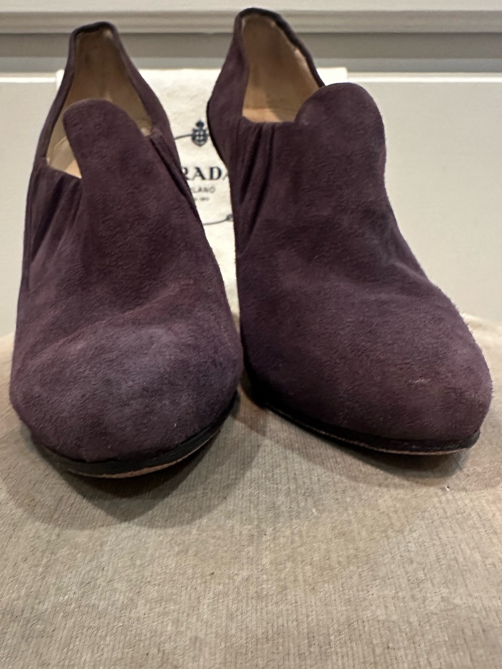 Prada Pumps purple & black heels - Picture 3 of 9